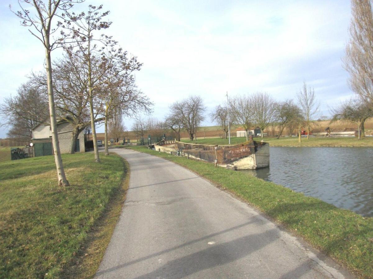 Maison En Location Fresnes Sur Marne מראה חיצוני תמונה